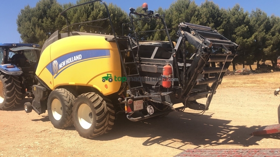 Empacadora gigante - New Holland - BIG BALER 1270