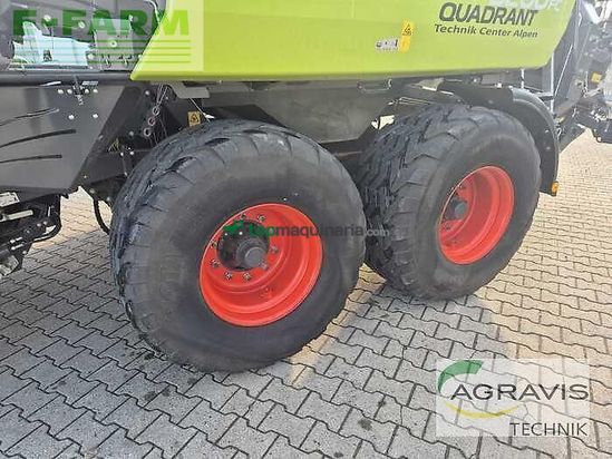 Empacadora gigant - Claas - quadrant 5200 evolution fc tandem