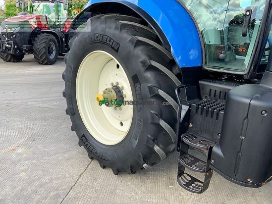 Tractor agrícola - New Holland - t7.230 tractor (st24298)