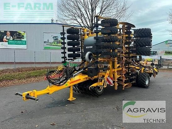 Sembradora - Bednar - omega oo 6000