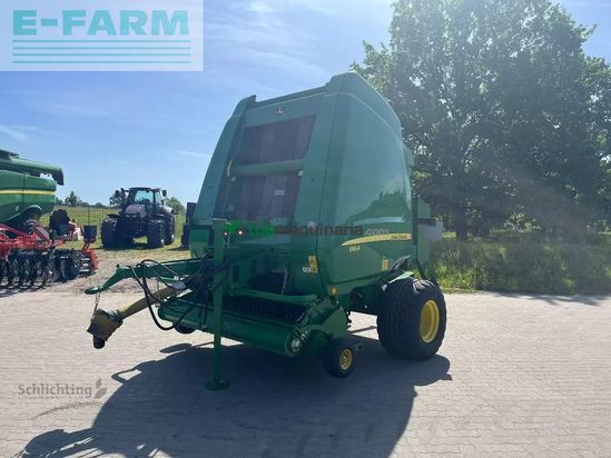 Empacadora gigant - John Deere - 864