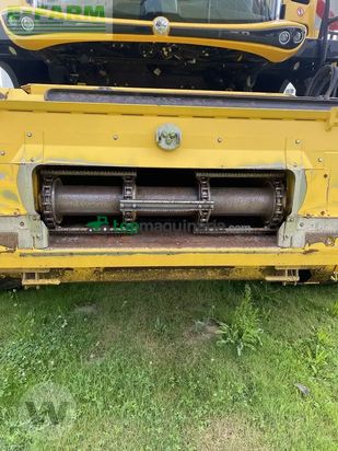 Cosechadora de Cereal - New Holland - cr 9.90