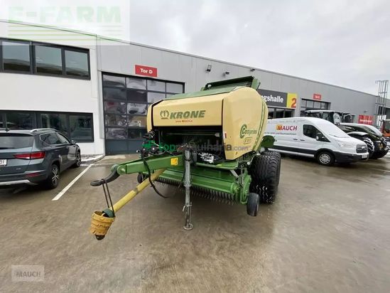Empacadora gigant - Krone - comprima f155xc
