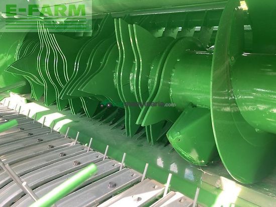 Empacadora gigant - John Deere - v461m