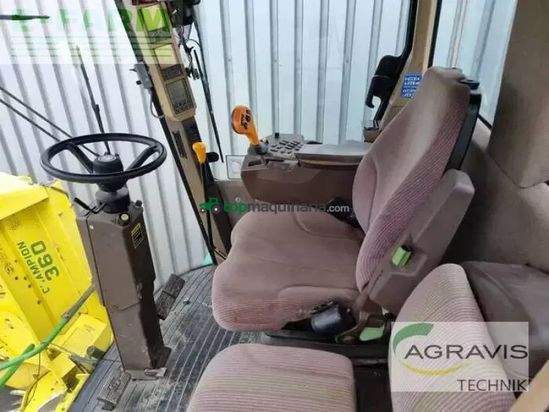 Cosechadora de Cereal - John Deere - 7400