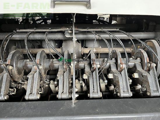 Empacadora gigant - Claas - quadrant 5200 fc