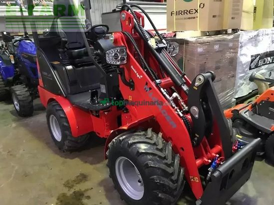 Minicargadora -  - 1026 lx