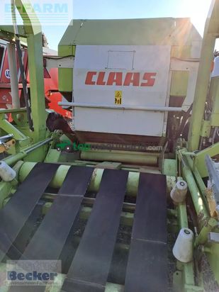 Empacadora gigant - Claas - rollant 255 rc uniwrap