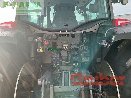 Tractor agrícola - Valtra - g 135 v 1b9