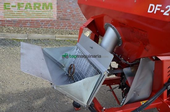 Esparcidor - Kverneland - fronttank df-2