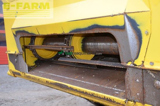 Cosechadora de Cereal - New Holland - csx 7040