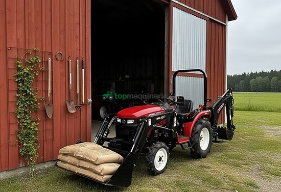 Tractor agrícola NUEVO. Motor Mitsubishi DIESEL 30 CV 4 CILINDROS 4WD