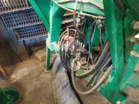 Vibrador frontal articulado