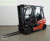 Elevadora - Linde - h 25 d 1202