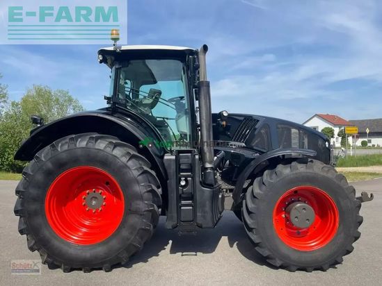Tractor agrícola - Claas - axion 920 cmatic mit fzw, black, schwarz