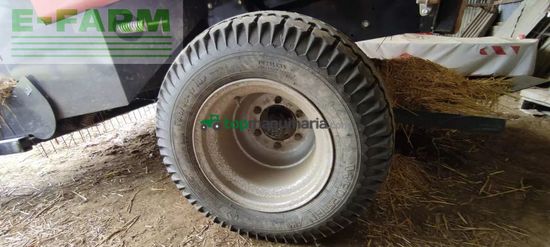 Empacadora gigant - Kuhn - presse à balles rondes vb2160 kuhn