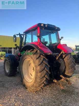 Tractor agrícola - Valtra - tracteur