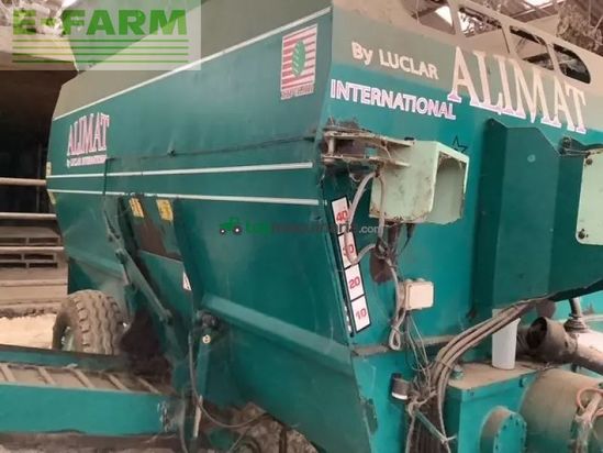 Remolqu esparcidor -  - taurus