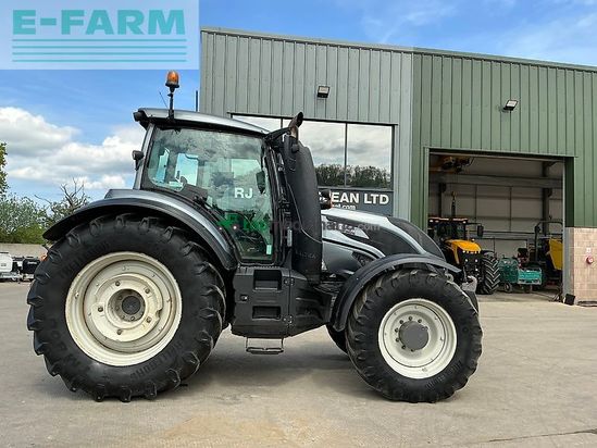 Tractor agrícola - Valtra - t254 versu tractor (st26300)