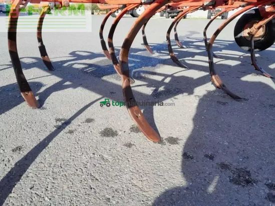 Cultivador - Kverneland - chisel