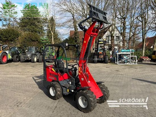 Minicargadora - Schaffer - 2028-2