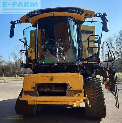 Cosechadora de Cereal - New Holland - cr 8.80 terraglide