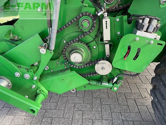Empacadora gigant - John Deere - v461r