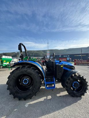 TRACTOR SOLIS S90 NUEVO 90CV 4X4 HIDRÁULICOS ENGANCHE DOBLE