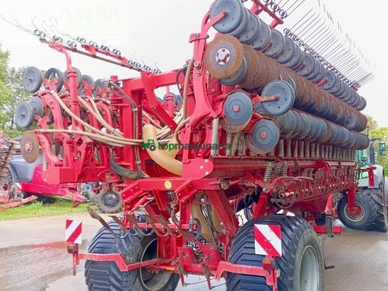 Sembradora - Kverneland - dg12000