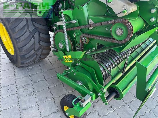 Empacadora gigant - John Deere - v 461 r