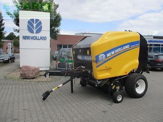 Empacadora gigant - New Holland - br 150 utility