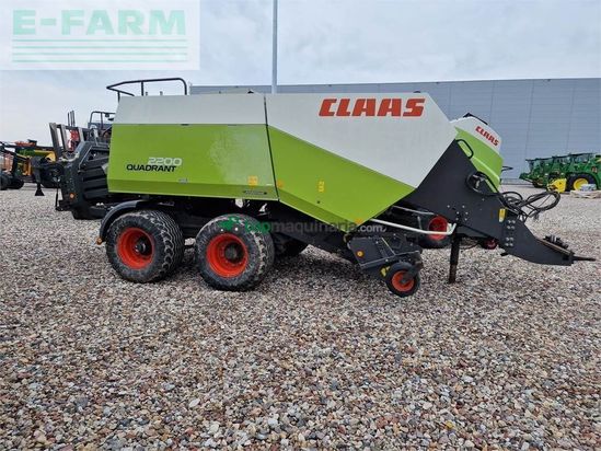 Empacadora gigant - Claas - quadrant 2200 756d