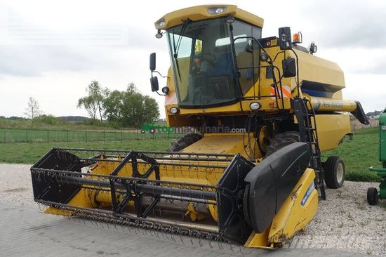 Cosechadora de Cereal - New Holland - tc 5050