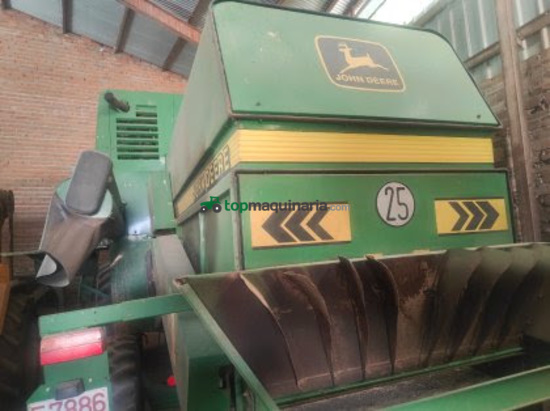 Cosechadora de Cereal - John Deere - 1170