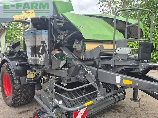 Empacadora gigant - Fendt - rotana 130 f
