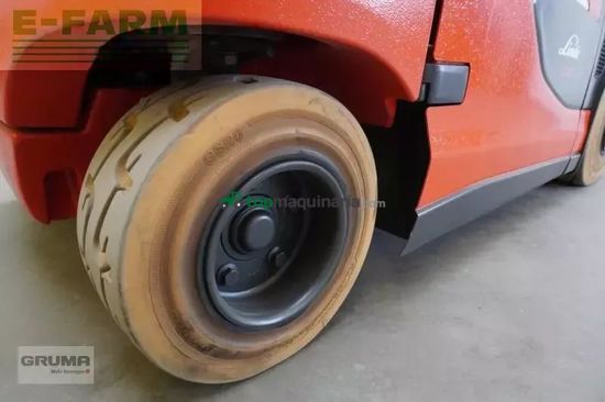 Elevadora - Linde - e 30 ion 1252