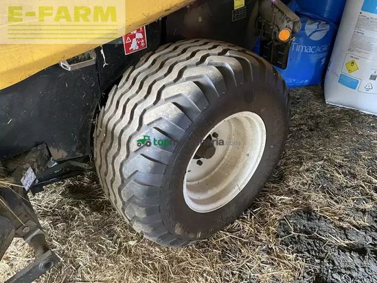 Empacadora gigant - New Holland - roll baler 125