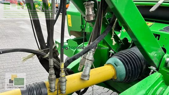 Empacadora gigant - John Deere - c451r
