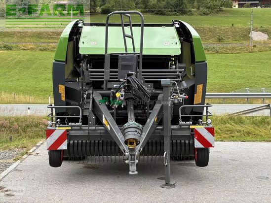 Empacadora gigant - Fendt - rundballenpresse rotana 130 f