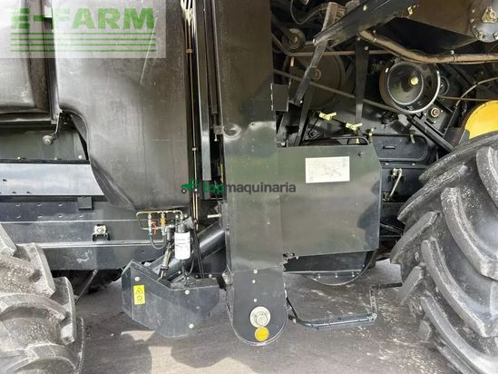 Cosechadora de Cereal - New Holland - cx 8090