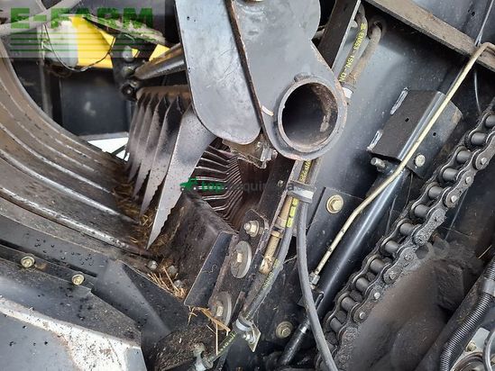 Empacadora gigant - New Holland - bb 9070