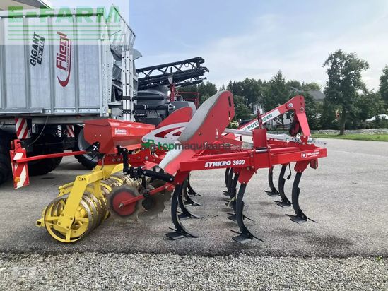 Cultivador - Pöttinger - synkro 3030