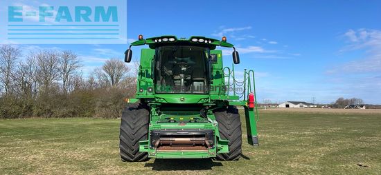 Cosechadora de Cereal - John Deere - S685