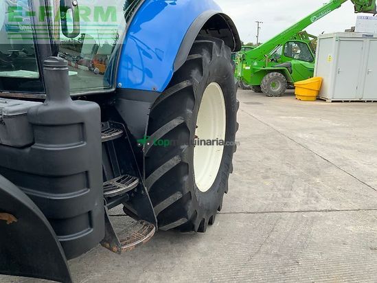 Tractor agrícola - New Holland - t6080 tractor (st27630)
