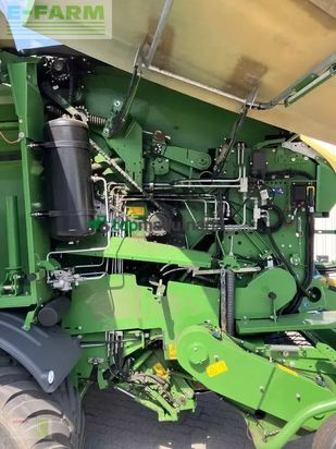Empacadora gigant - Krone - comprima cv150 xc plus