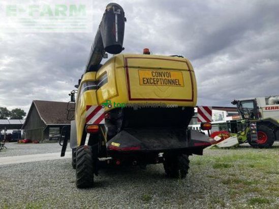 Cosechadora de Cereal - New Holland - cx 880