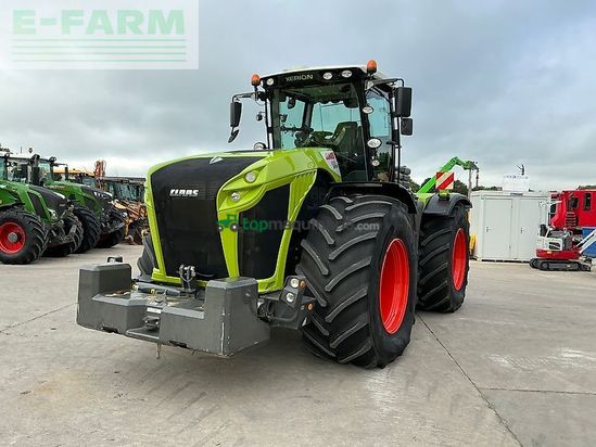 Tractor agrícola - Claas - xerion trac 5000 tractor (st26926)