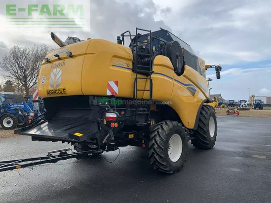 Cosechadora de Cereal - New Holland - cx 8.70