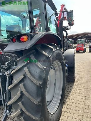 Tractor agrícola - Massey Ferguson - 5711m