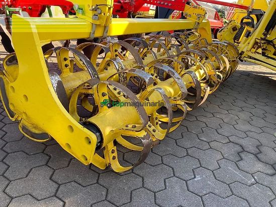 Cultivador - Pöttinger - syncro 3030